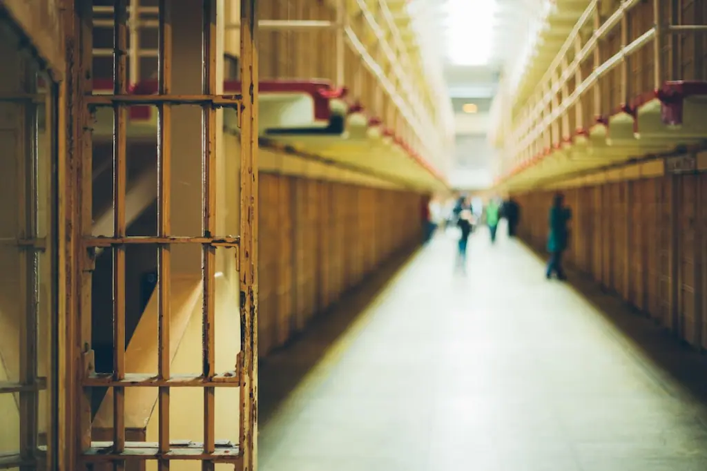 How Do You Bail Someone Out of Jail in Arizona?